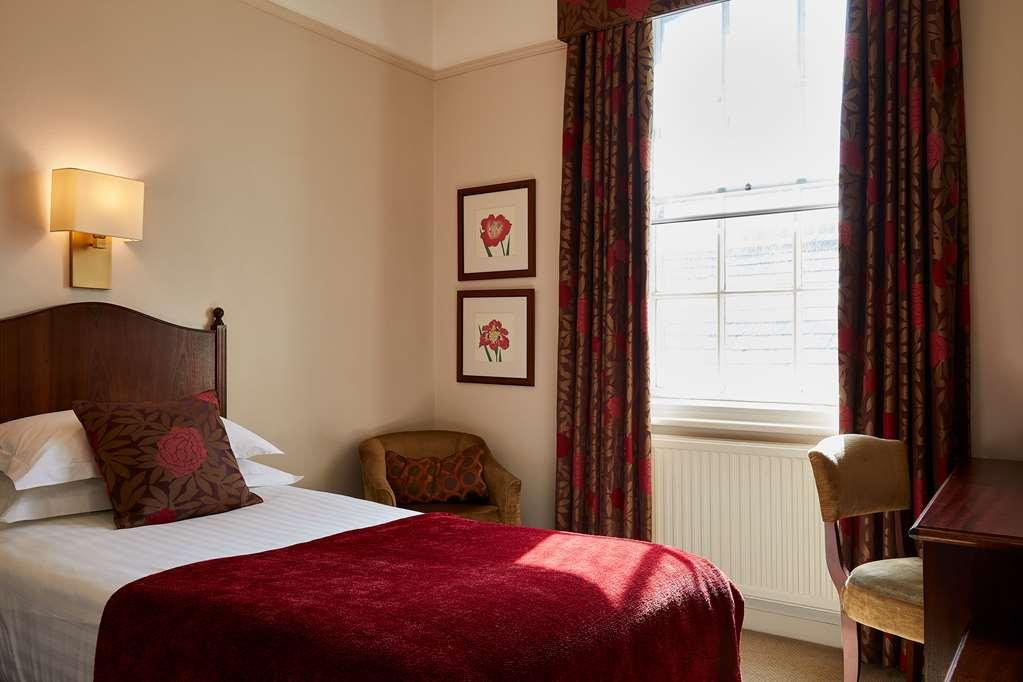 Macdonald Botley Park Hotel & Spa Southampton Room photo